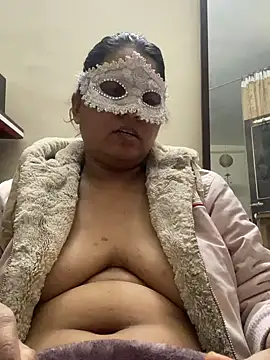 Snapshot of kamayanisingh24 chatting on February 26, 5:10 pm kamayanisingh24 online show from February 26, 5:10 pm