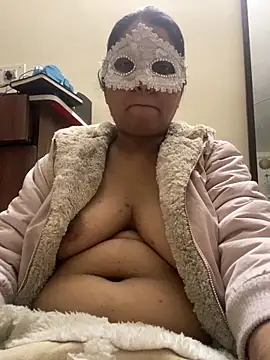 Snapshot of kamayanisingh24 chatting on February 21, 6:59 pm kamayanisingh24 online show from February 21, 6:59 pm