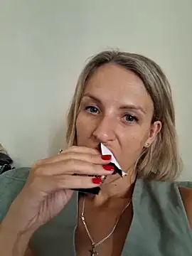 YourJuliena online show from February 23, 9:22 am