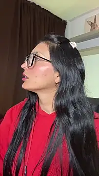 Snapshot of Valentina_cartier chatting on January 19, 12:25 am Valentina cartier online show from January 19, 12:25 am