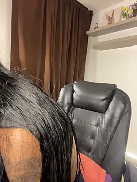 Snapshot of Valentina_cartier chatting on June 20, 12:04 am Valentina cartier online show from June 20, 12:04 am