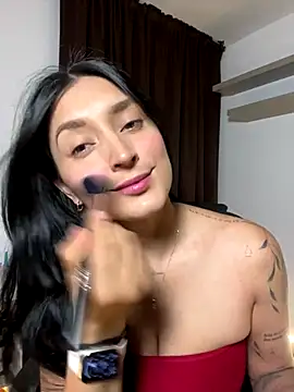 Snapshot of Valentina_cartier chatting on October 16, 11:35 pm Valentina cartier online show from October 16, 11:35 pm