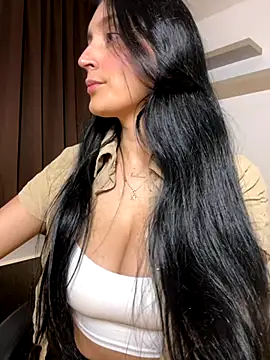 Snapshot of Valentina_cartier chatting on October 10, 11:16 pm Valentina cartier online show from October 10, 11:16 pm