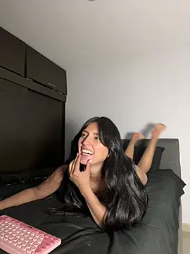 Snapshot of Valentina_cartier chatting on March 13, 6:37 am Valentina cartier online show from March 13, 6:37 am