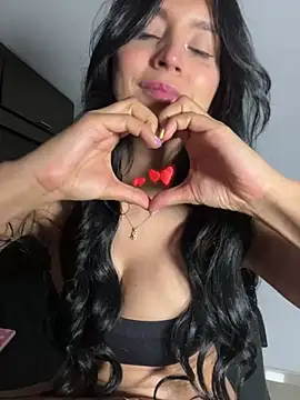 Snapshot of Valentina_cartier chatting on March 8, 12:55 am Valentina cartier online show from March 8, 12:55 am