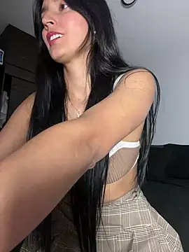 Snapshot of Valentina_cartier chatting on February 26, 3:35 am Valentina cartier online show from February 26, 3:35 am