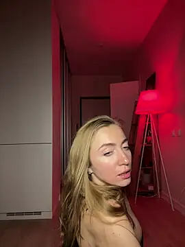 kira proxima 02 online show from March 16, 6:55 pm