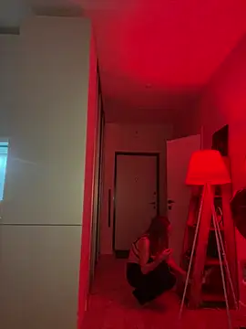 kira proxima 02 online show from March 13, 7:39 pm