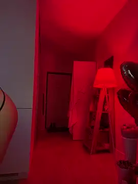 kira proxima 02 online show from March 6, 3:45 pm