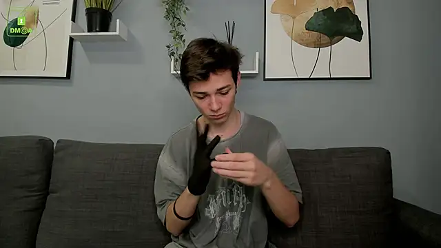 Snapshot of Viego_Pattel chatting on October 17, 4:20 pm Viego Pattel online show from October 17, 4:20 pm