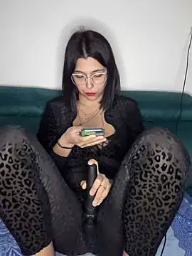 Snapshot of Porcella96 chatting on February 11, 9:25 pm Porcella96 online show from February 11, 9:25 pm