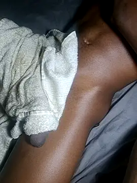 Snapshot of TheeOne07 chatting on January 10, 7:31 pm TheeOne07 online show from January 10, 7:31 pm