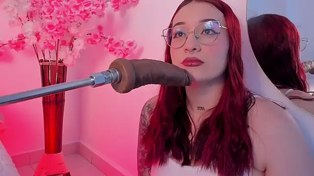 Snapshot of aurora_sweet2 chatting on November 29, 12:11 am aurora sweet2 online show from November 29, 12:11 am