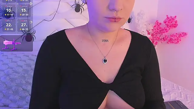 Snapshot of aurora_sweet2 chatting on October 25, 6:30 pm aurora sweet2 online show from October 25, 6:30 pm