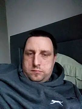 HE-M123 online show from March 24, 5:46 pm