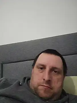 Snapshot of HE-M123 chatting on June 6, 10:37 pm HE-M123 online show from June 6, 10:37 pm