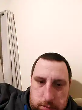 Snapshot of HE-M123 chatting on December 2, 10:07 pm HE-M123 online show from December 2, 10:07 pm