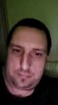 Snapshot of HE-M123 chatting on December 10, 1:43 am HE-M123 online show from December 10, 1:43 am