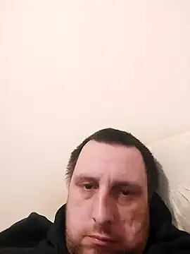 Snapshot of HE-M123 chatting on December 21, 11:13 pm HE-M123 online show from December 21, 11:13 pm