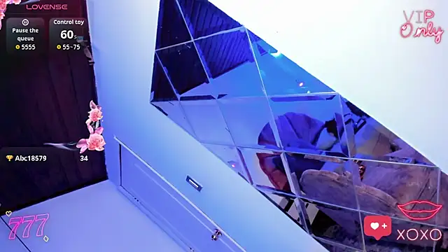 Alliemilky online show from March 4, 8:27 pm