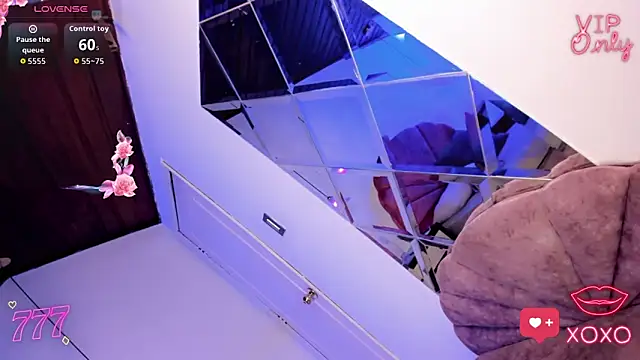 Alliemilky online show from March 9, 8:01 pm