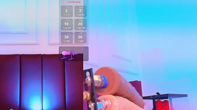 Luna monroe  online show from March 28, 5:14 pm