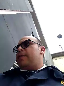 Camilo-31RI online show from April 5, 2:35 pm