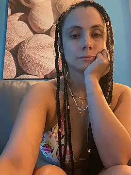 MafeeRoss online show from April 10, 1:18 pm