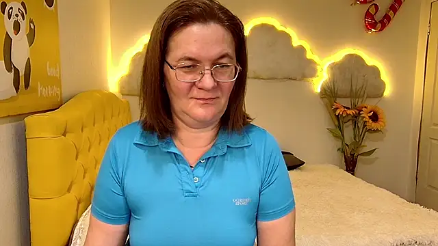 HolyMilfa online show from February 2, 2:02 pm