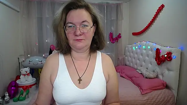 HolyMilfa online show from February 16, 7:37 am