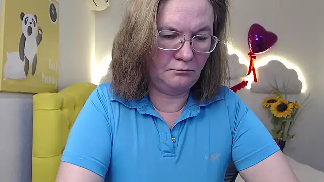 HolyMilfa online show from March 7, 4:55 pm