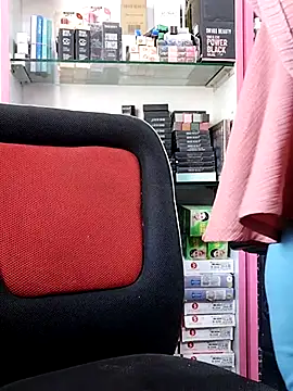 Snapshot of QueenHaryana chatting on March 20, 7:47 am QueenHaryana online show from March 20, 7:47 am