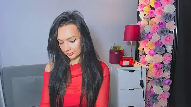 OliviaFantasy online show from November 12, 9:35 am