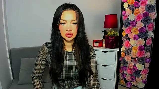 OliviaFantasy online show from November 23, 7:18 am