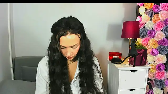 Snapshot of OliviaFantasy chatting on January 19, 7:56 am OliviaFantasy online show from January 19, 7:56 am