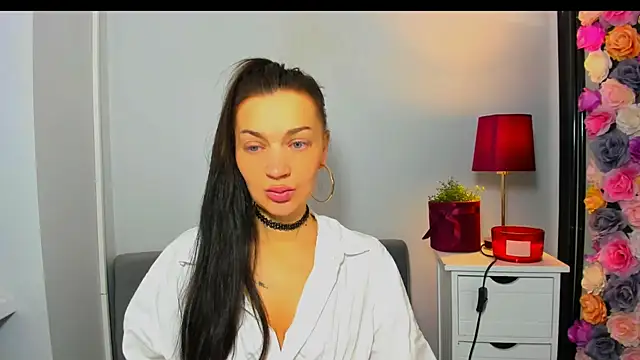 Snapshot of OliviaFantasy chatting on January 12, 8:10 am OliviaFantasy online show from January 12, 8:10 am