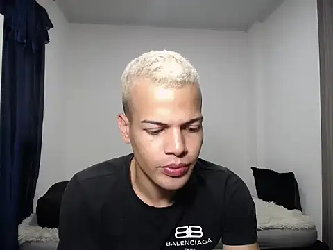 SWEET MIGUEL online show from November 12, 3:10 am