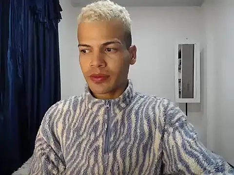 SWEET MIGUEL online show from November 13, 12:58 am