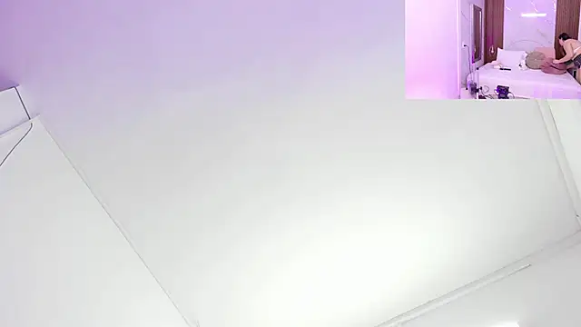 pamelajons  online show from October 21, 1:10 pm