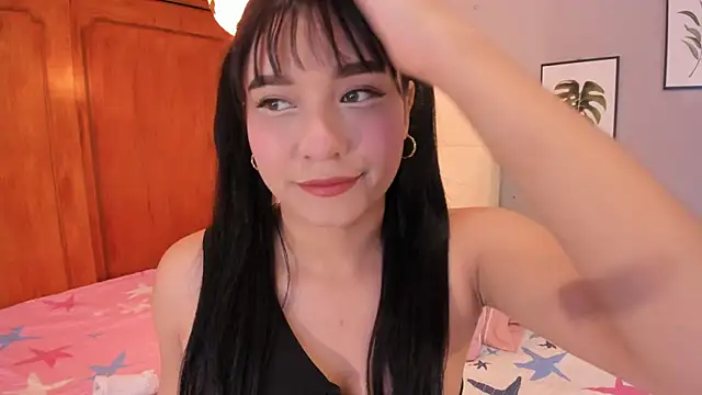 Maia W10 online show from November 18, 12:30 pm