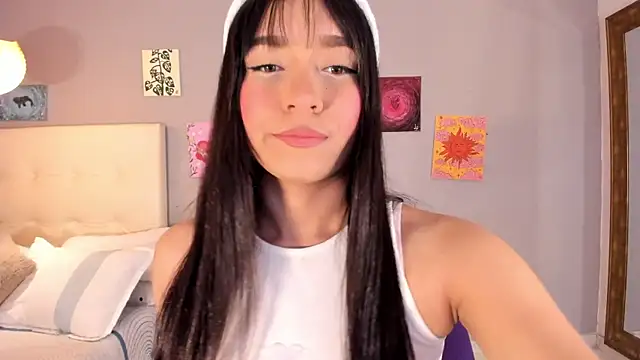 Snapshot of Maia_W10 chatting on July 1, 12:27 pm Maia W10 online show from July 1, 12:27 pm