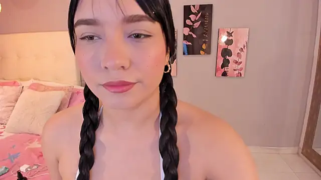 Maia W10 online show from January 10, 12:11 pm