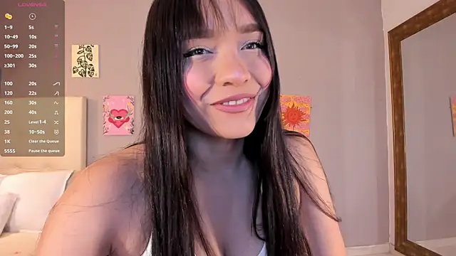 Snapshot of Maia_W10 chatting on June 30, 12:27 pm Maia W10 online show from June 30, 12:27 pm