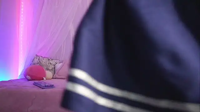 Lilou albrecht online show from March 31, 1:24 pm