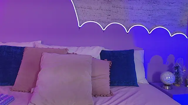 Lilou albrecht online show from February 9, 11:52 am