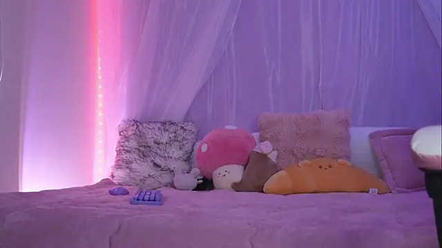 Lilou albrecht online show from March 27, 2:07 pm