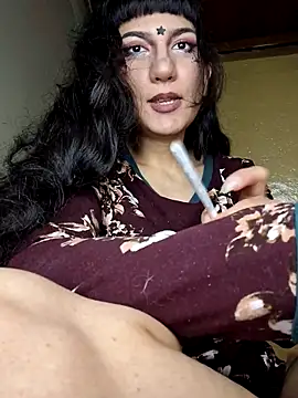 SadlynX  online show from February 7, 3:47 am