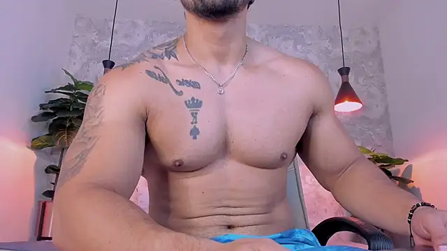 Regan   online show from October 25, 12:10 am