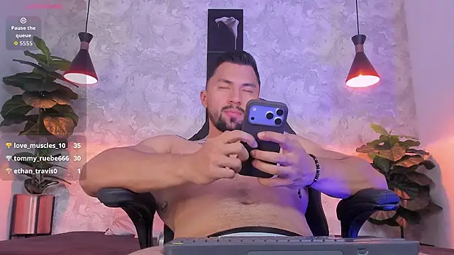 Regan   online show from February 12, 2:22 am