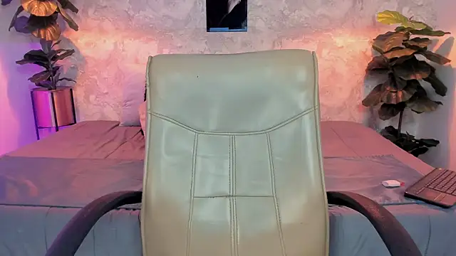 Regan   online show from October 17, 2:04 am